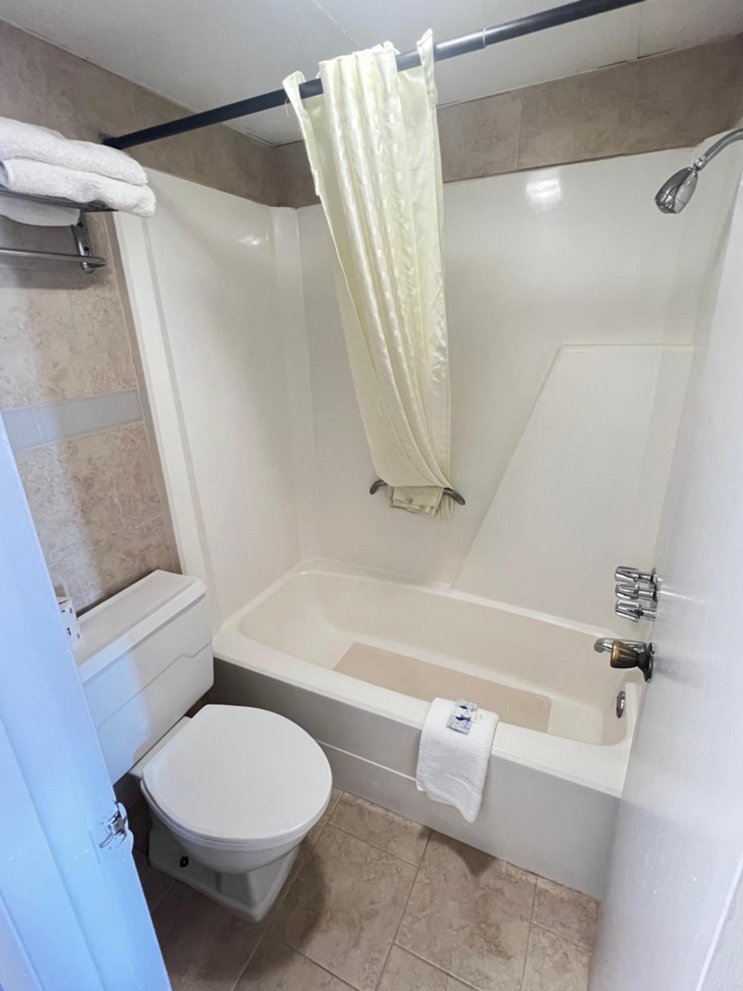 Hotel 81 El Reno מראה חיצוני תמונה